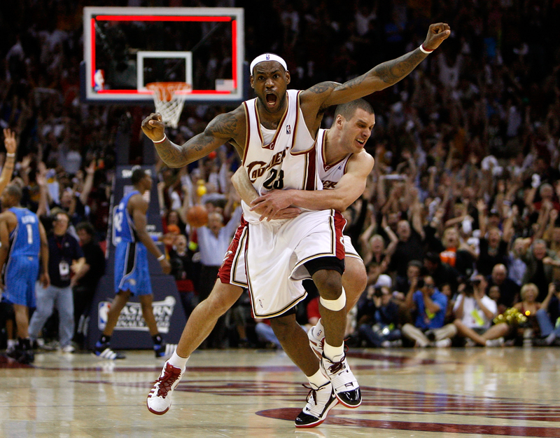 Illustration for article titled Lebron's Game 2 Buzzer Beater, 5 Years On